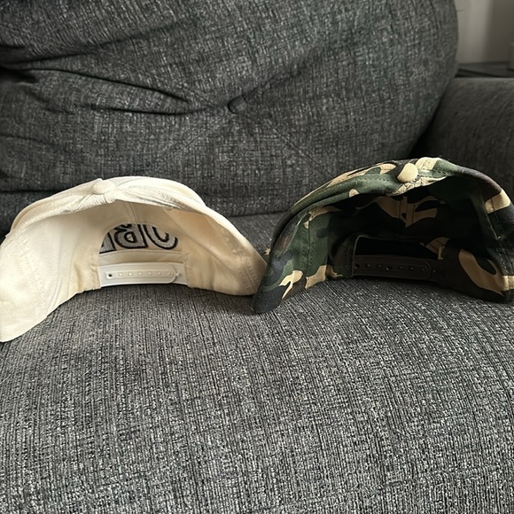 OBEY SnapBack hats - Picture 2 of 3